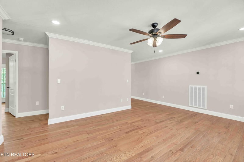 334 Amolee Ln, Sevierville, TN 37876