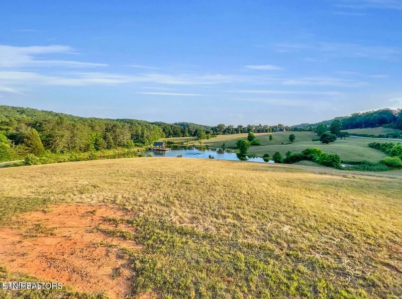 334 Enclave Way, Kingston, TN 37763