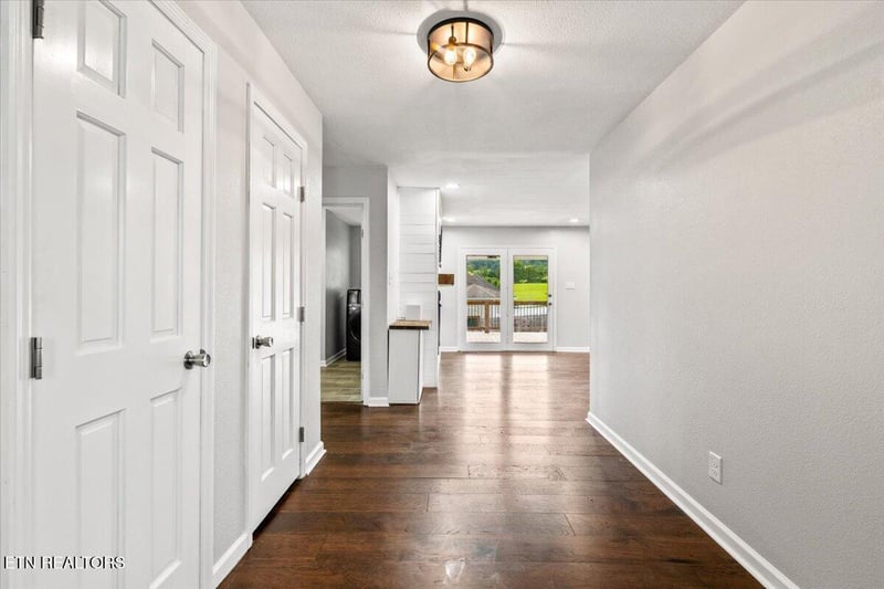 334 Indian Mound Cir, Jacksboro, TN 37757