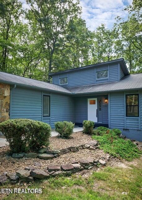 334 Lakeview Dr, Crossville, TN 38558