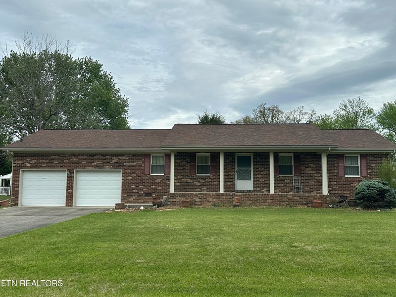 334 Lee Dr, Crossville, TN 38555