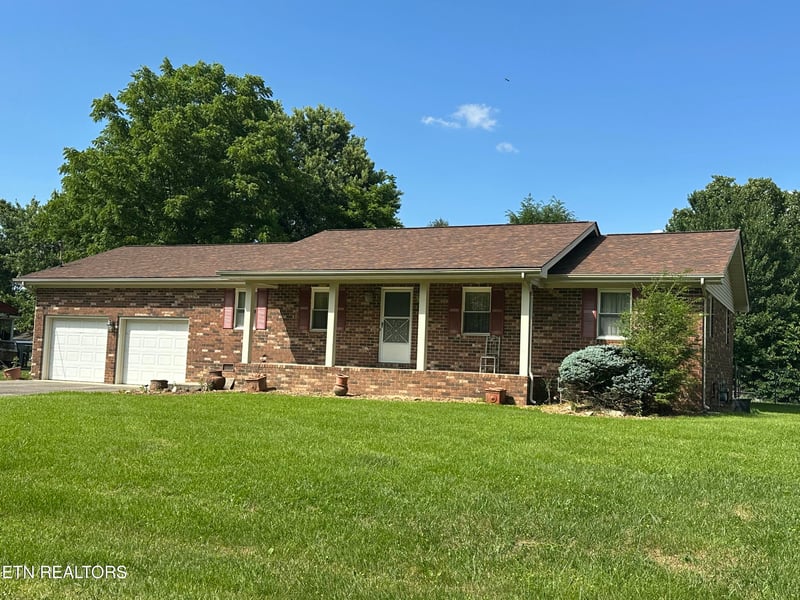 334 Lee Dr, Crossville, TN 38555