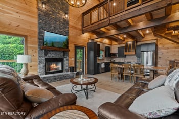 334 Long Hollow Rd, Sevierville, TN 37876