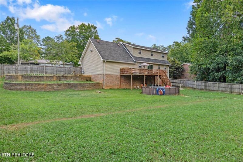 334 N Washington Ave, Etowah, TN 37331