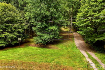 334 Pumpkin Hollow Rd, Heiskell, TN 37754