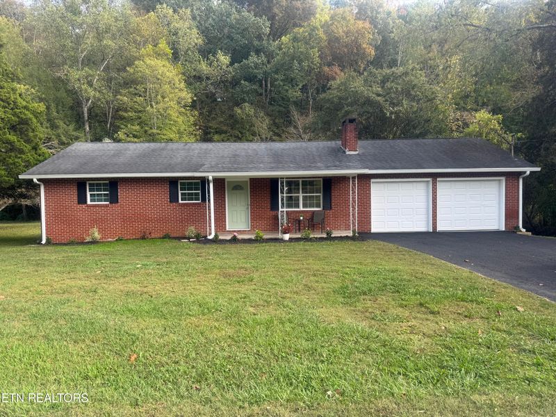 3341 W Wolf Valley Rd, Clinton, TN 37716