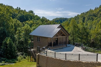 3342 Frontier View Dr, Sevierville, TN 37876