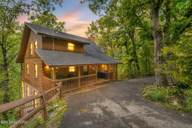 3342 Twin City Way #16, Pigeon Forge, TN 37863