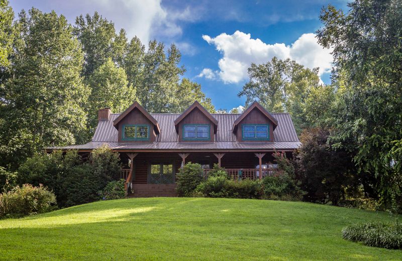 3343 Mcclure Ln, Sevierville, TN 37862