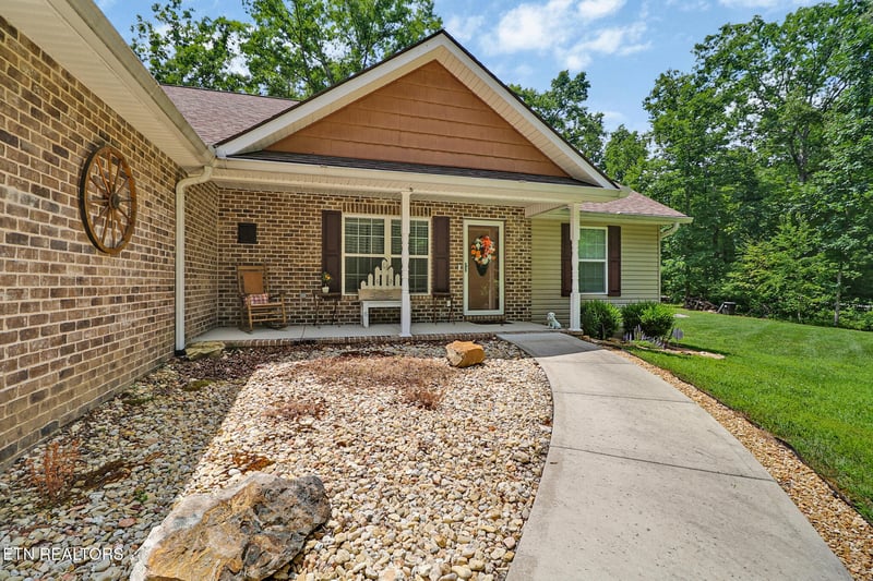 3344 Warpath Dr, Crossville, TN 38572