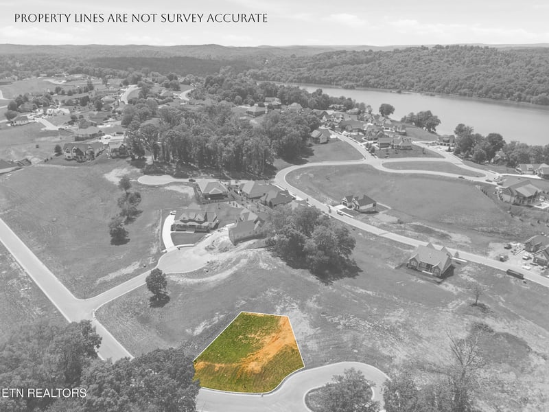 3347 Chestnut Ln, Loudon, TN 37774
