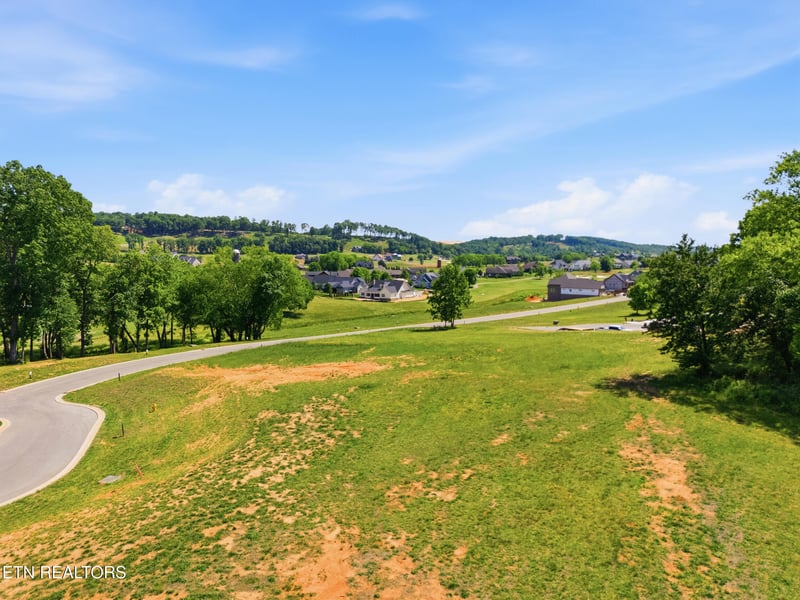 3347 Chestnut Ln, Loudon, TN 37774