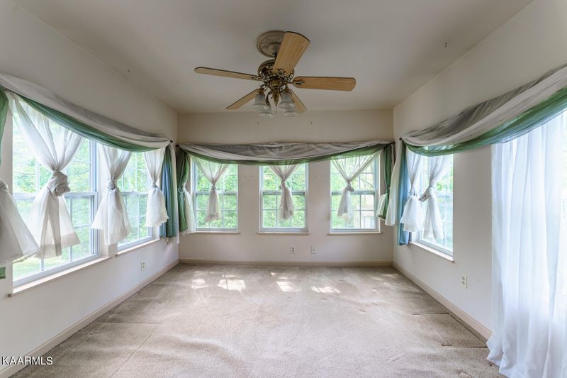3348 Tonya Dr, Powell, TN 37849