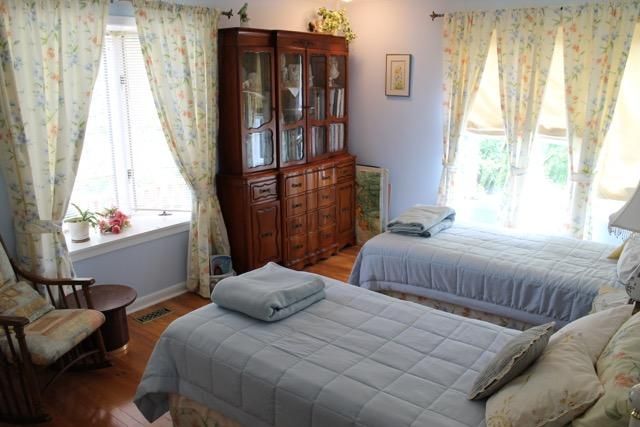 335 E Chestnut Hill Rd, Townsend, TN 37882