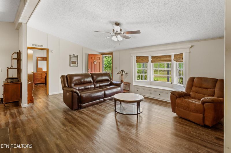 335 Gamble Rd, Madisonville, TN 37354