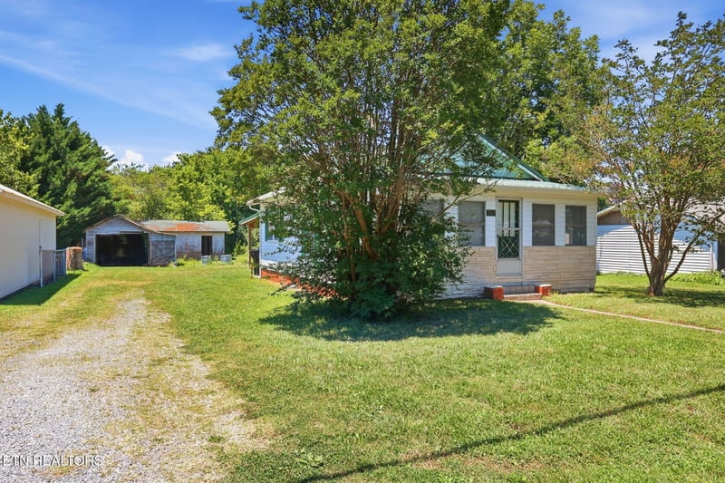 335 Oakdale St, Maryville, TN 37801