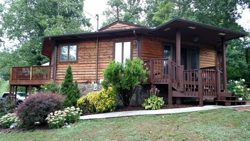 335 Old Tacora Hill Rd, Clinton, TN 37716