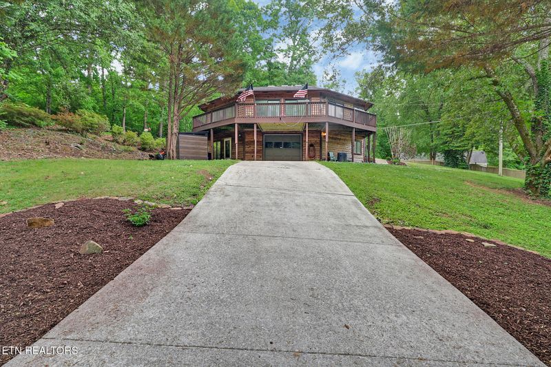 335 Old Tacora Hills Rd, Clinton, TN 37716