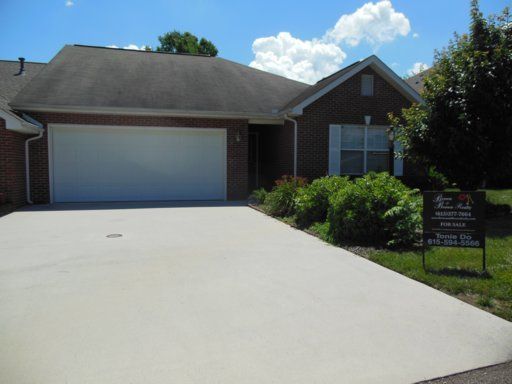 3352 Maple Grv, Knoxville, TN 37921