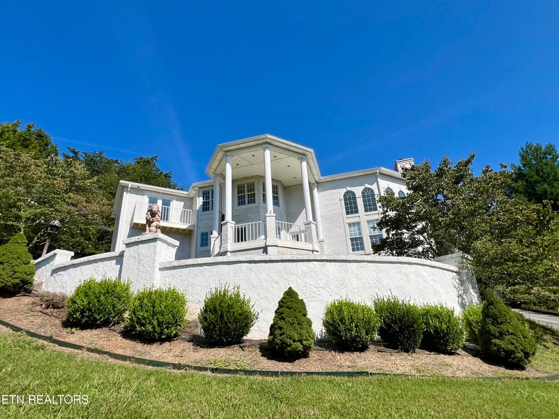 3354 Bentwood Dr, Kodak, TN 37764