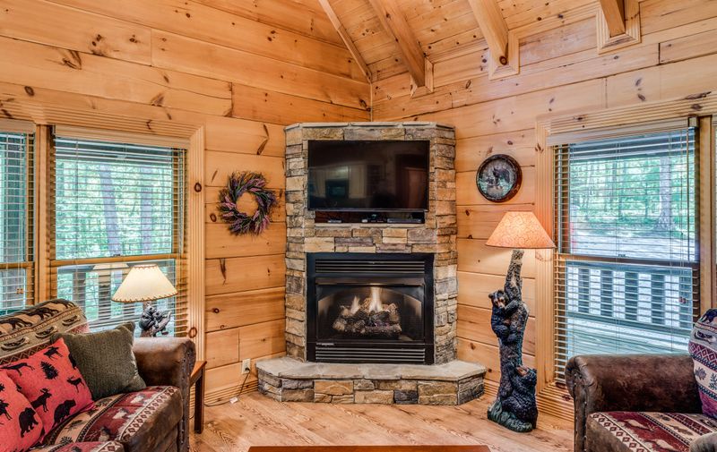 336 John Smith Rd, Oneida, TN 37841