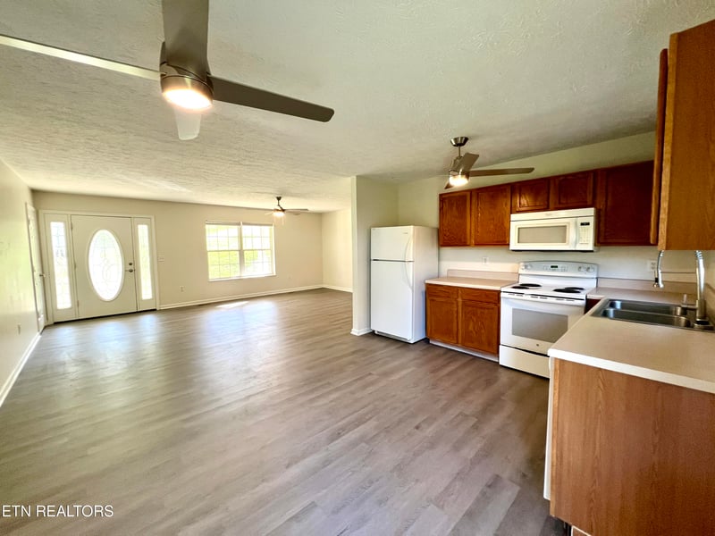 336 Lindder Dr, Sevierville, TN 37876