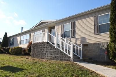 336 Old Valley Rd, Harriman, TN 37748