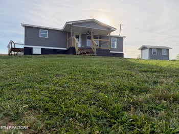 33633 Pond Creek Rd, Philadelphia, TN 37846