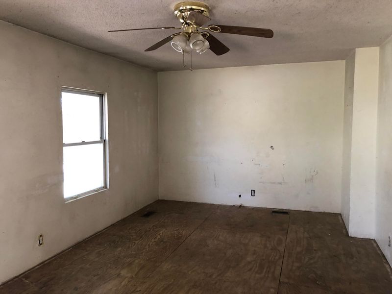 3369 Midway St, Knoxville, TN 37921