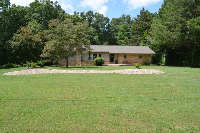 337 Dorton Rd, Crossville, TN 38555