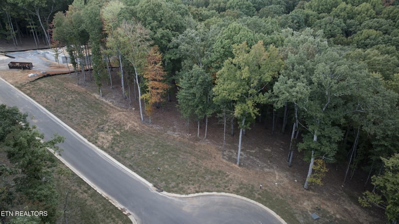 337 Flip Flop Way, Loudon, TN 37774