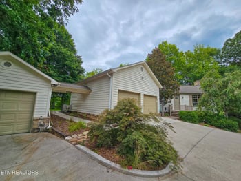 337 Fox Ridge Ln, Caryville, TN 37714