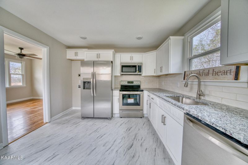 3374 Coffman Dr, Knoxville, TN 37920