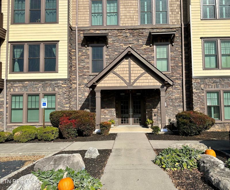 338 Centennial Bluff Blvd, Oak Ridge, TN 37830