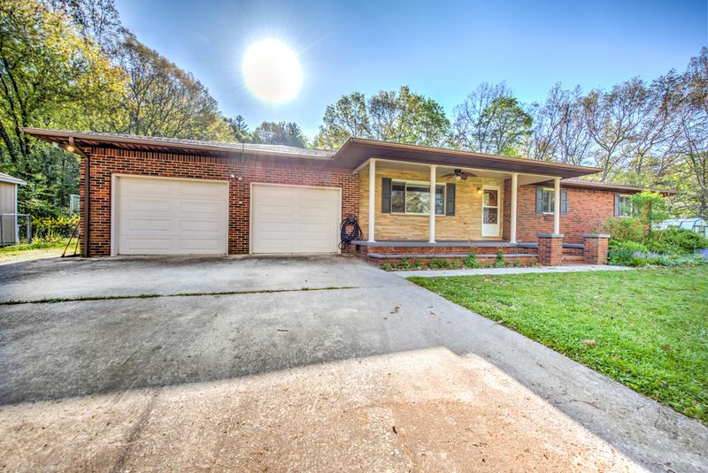 338 Old Gobey Rd, Wartburg, TN 37887