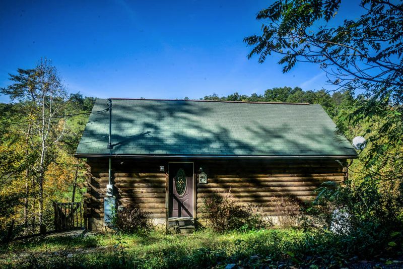 3380 Cove Creek Way, Sevierville, TN 37862