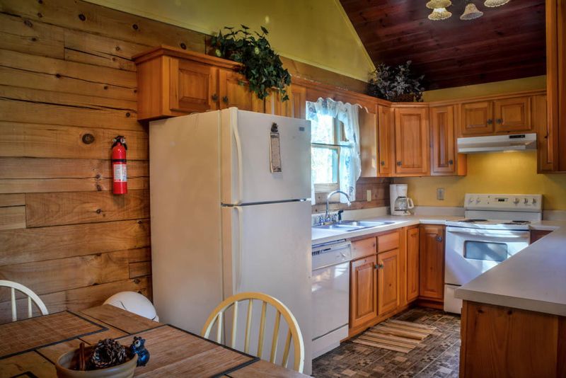 3380 Cove Creek Way, Sevierville, TN 37862