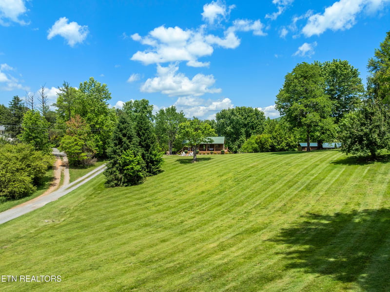 3381 Mattox Cemetery Rd, Sevierville, TN 37862