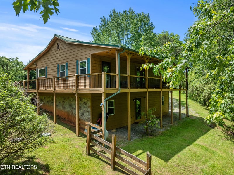 3381 Mattox Cemetery Rd, Sevierville, TN 37862
