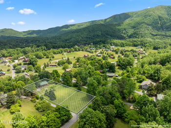3381 Mattox Cemetery Rd, Sevierville, TN 37862