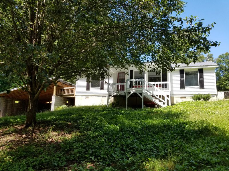 3385 Hackney Chapel Rd, Lenoir City, TN 37772