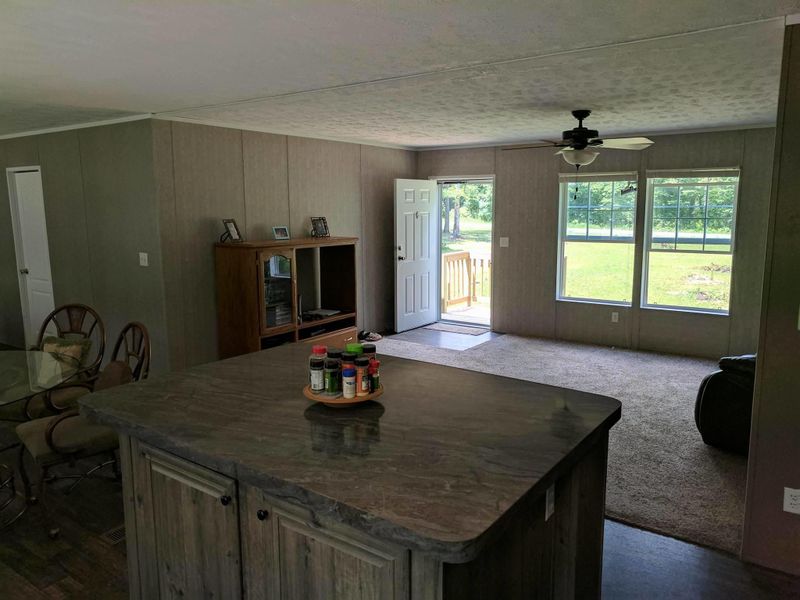 3388 Jim Garrett Rd, Monterey, TN 38574