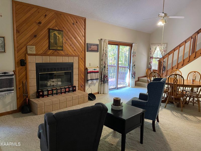 339 E Cove Rd, Monterey, TN 38574