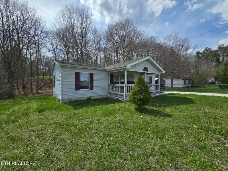 339 Edgewood Blvd, Oneida, TN 37841