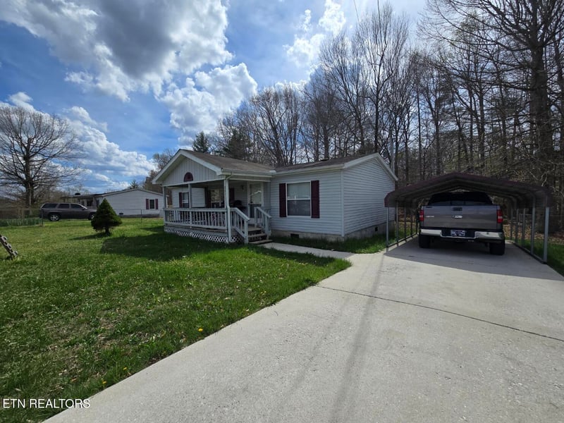 339 Edgewood Blvd, Oneida, TN 37841