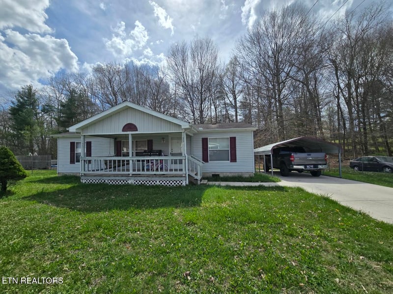 339 Edgewood Blvd, Oneida, TN 37841