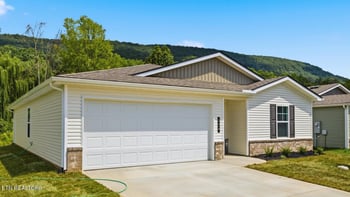 339 N Rolling Meadows Dr, Harriman, TN 37748