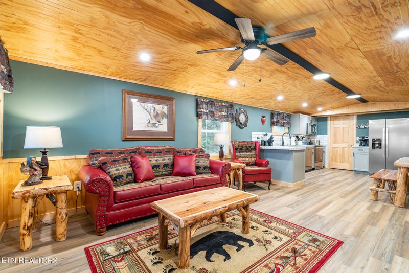 339 Perry Branch Way, Sevierville, TN 37876