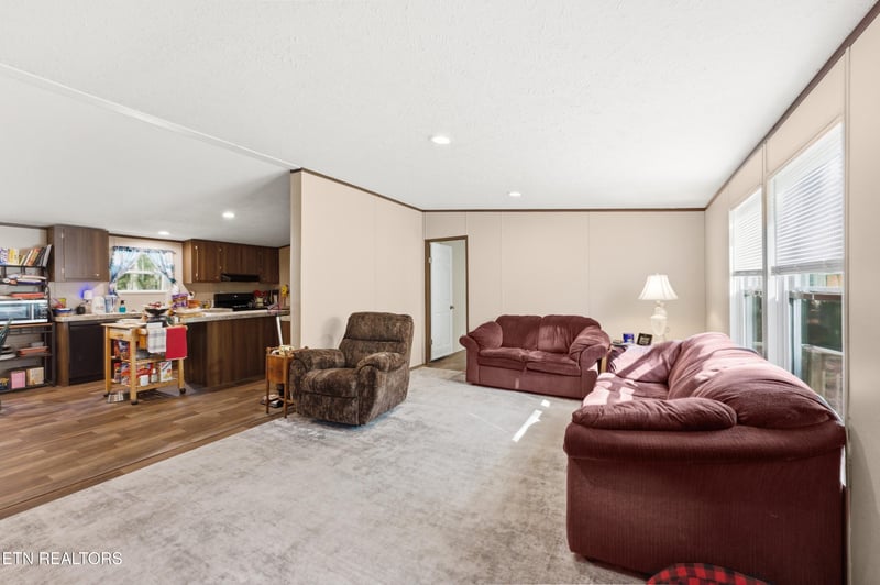 339 Rugby Rd, Crossville, TN 38558
