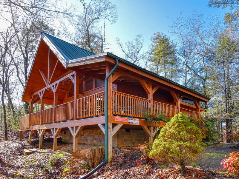 3397 Birds Creek Rd, Sevierville, TN 37876